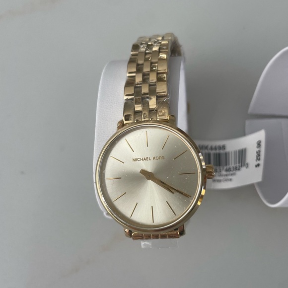 🆕Michael Kors Women's Pyper Gold Tone Watch and Bracelet Gift Set MK4495 - Picture 3 of 5